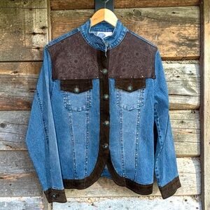 DG2 By Diane Gilman Denim Western Pig Suede Detail Opal Button Jean Jacket M